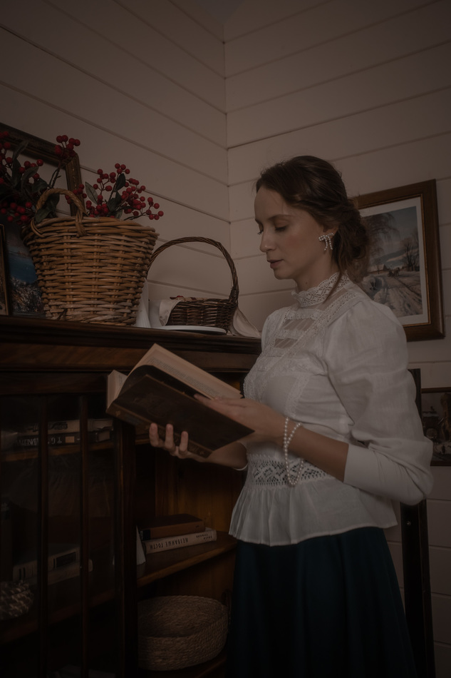 Блузка в эдвардианском стиле с кружевом и шнуровкой