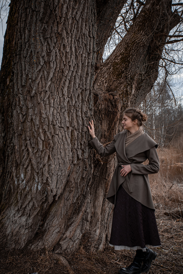 Кардиган-накидка из сукна дымчато-коричневая