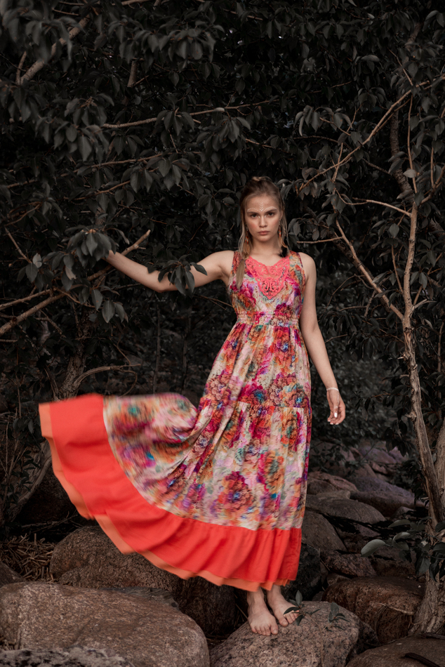 Платье яркое с коралловой оборкой. Коллекция "Gypsy Queen" комплект №11